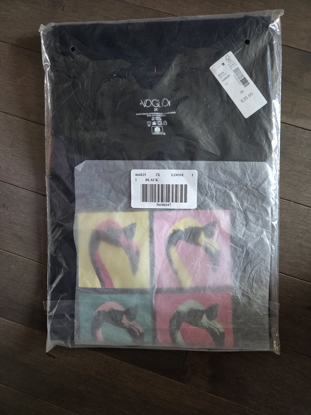 VOGLIO Black Short-Sleeve Tee with Multicolor Pop-Art Swan Squares